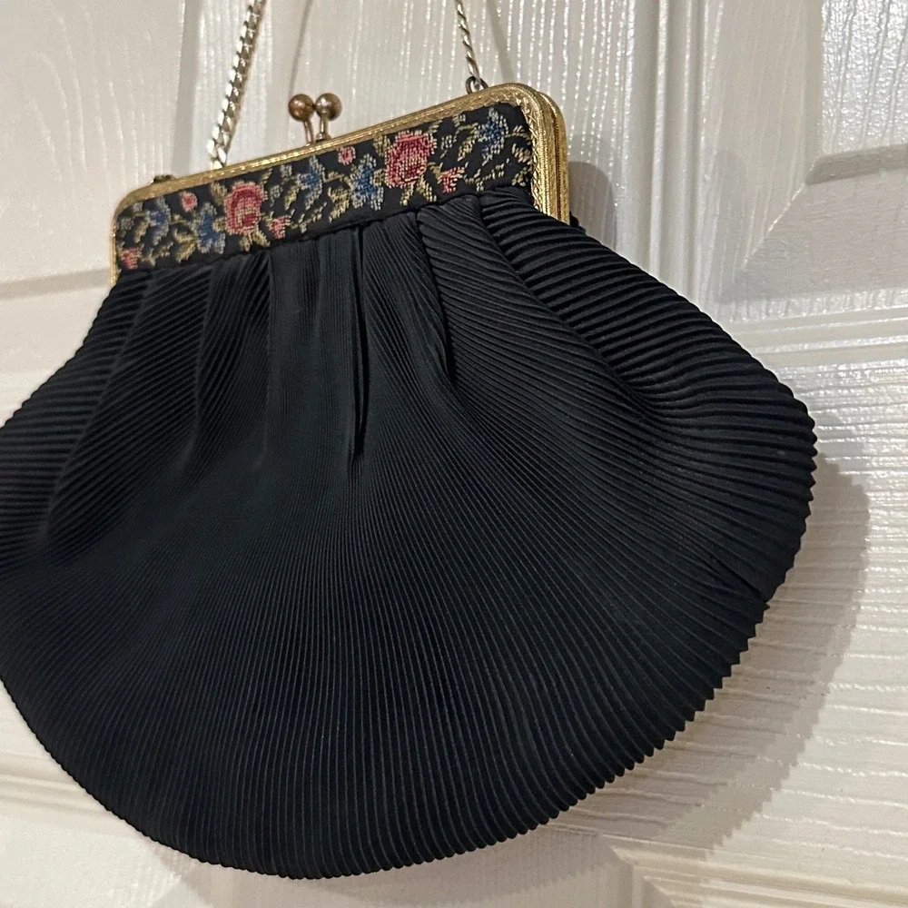 Vintage Black Pleated Evening Bag Floral Tapestry Gold Frame Kiss Lock Clutch